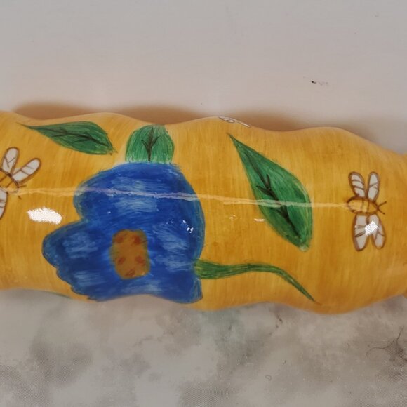 Hand-Painted Ceramic Cutting Board & Cheese Knife Set Linda Raffell - Picture 2 of 9